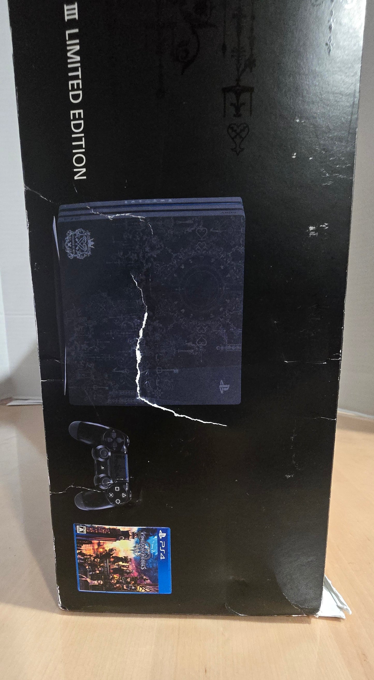 PlayStation 4 Pro Kingdom Hearts III Limited Edition