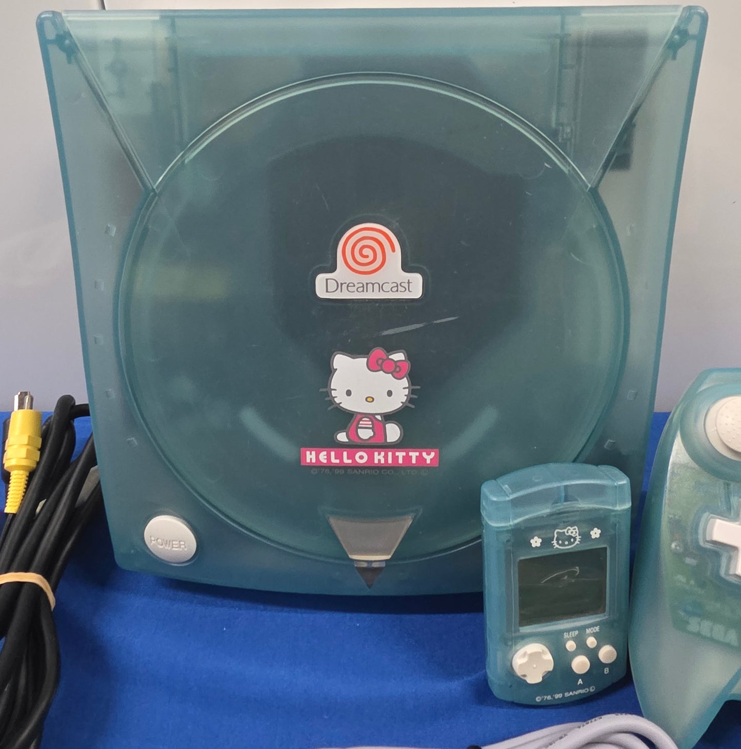 Hello Kitty Dreamcast - Blue Unit