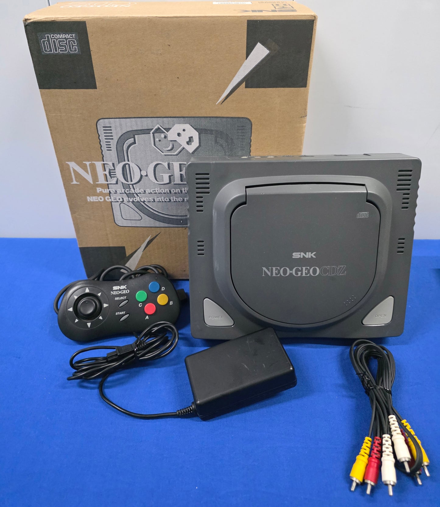 Neo Geo CDZ