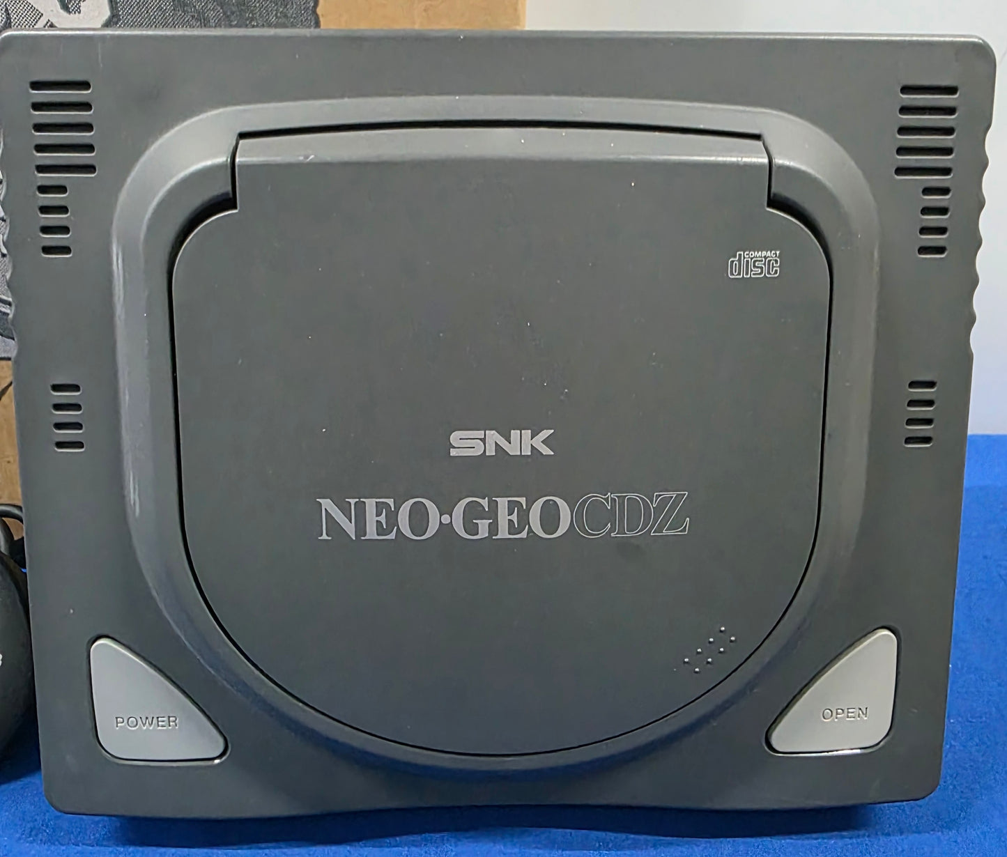 Neo Geo CDZ