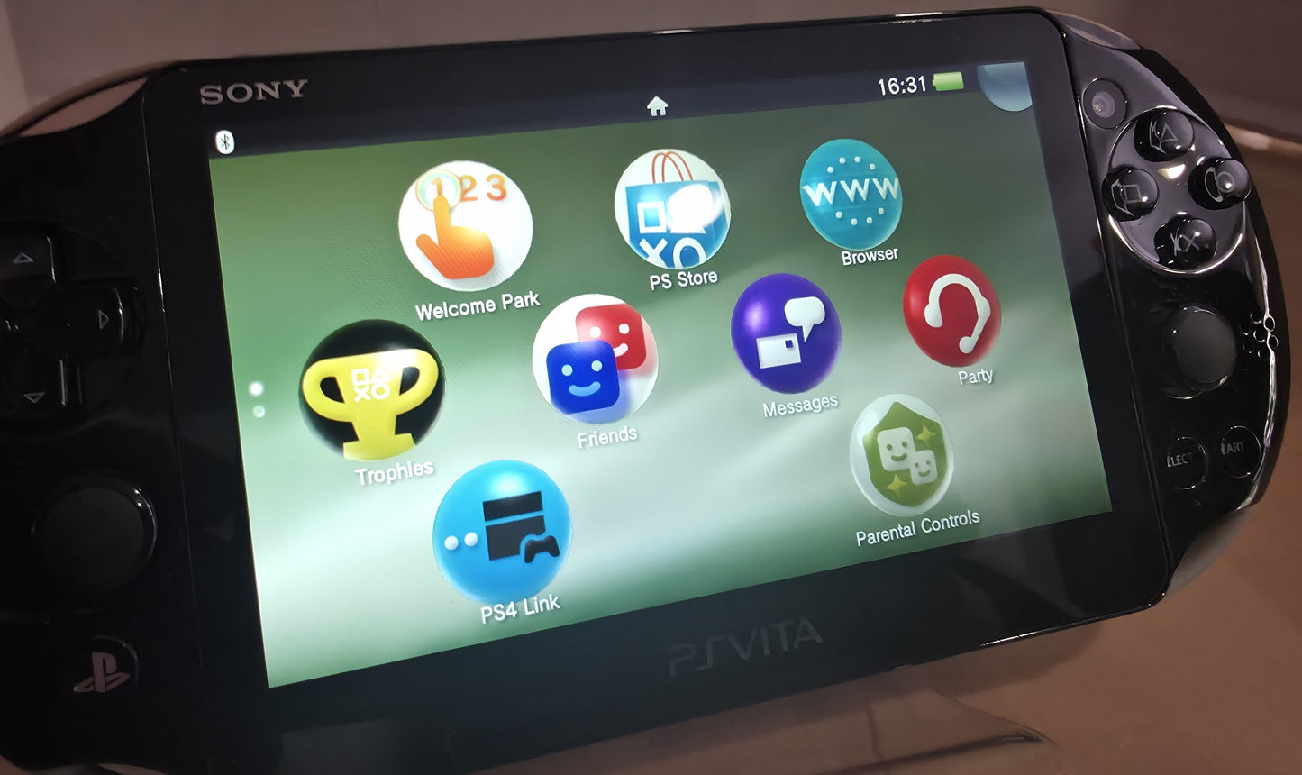 Khaki/Black PSVita