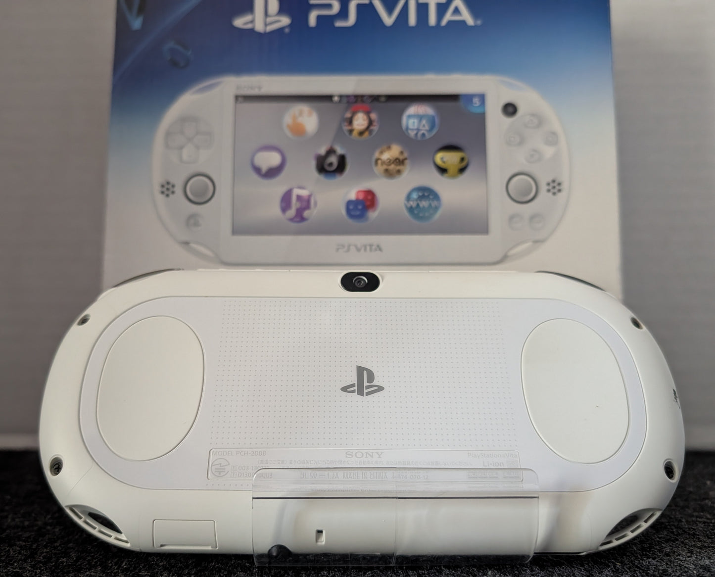 White PSVita