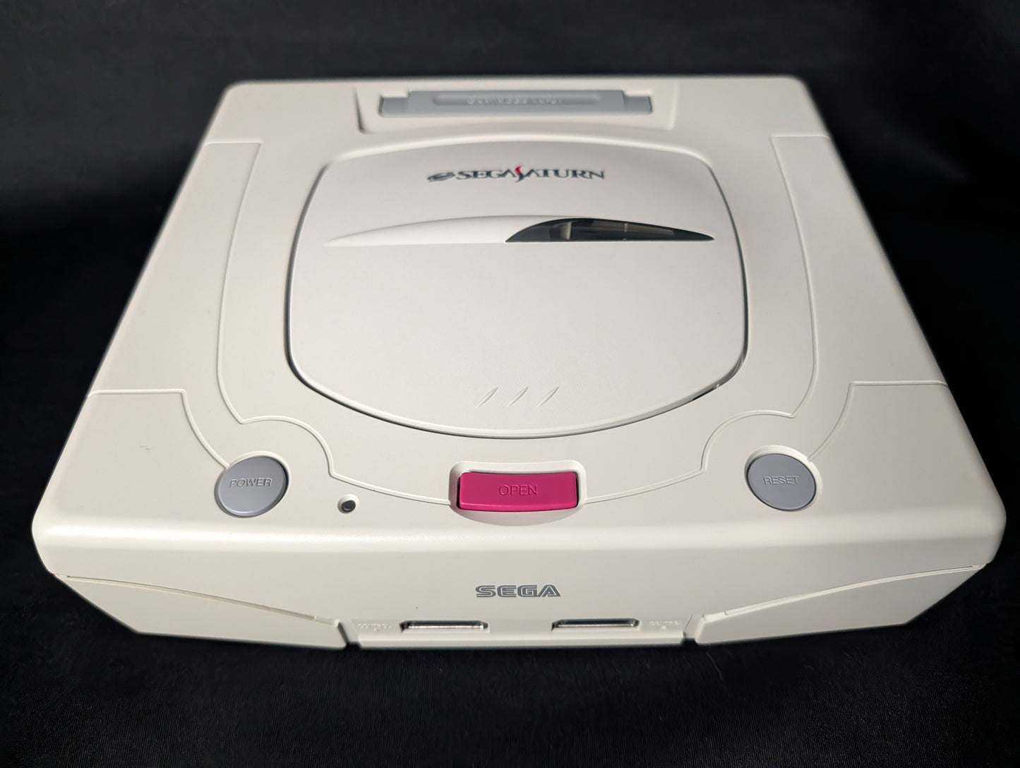Saturn Console (HST-3220)